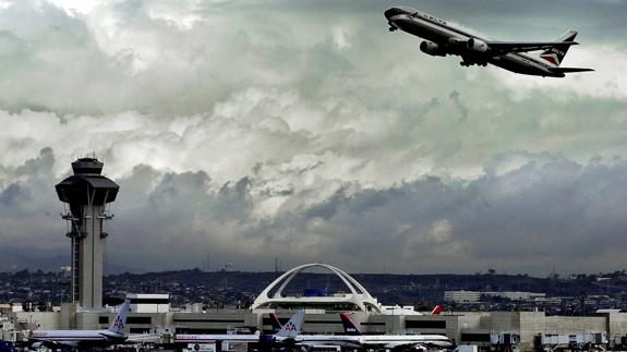 Aeropuerto Internacional de Los Ángeles, EE UU.