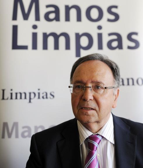 El secretario general de Manos Limpias, Miguel Bernad.