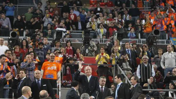 Don Juan Carlos, en la última final de Copa en Vitoria, en 2013. 