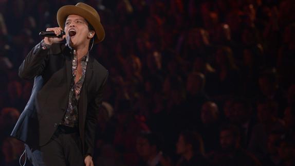 Bruno Mars en concierto.