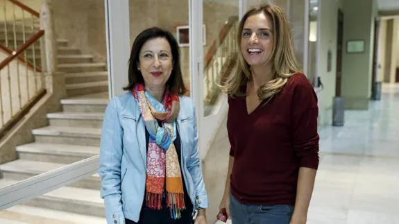 Margarita Robles y Susana Sumelz, dos de las díscolas del PSOE.