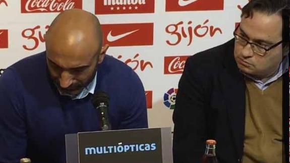 Abelardo, emocionado, en la rueda de prensa. 