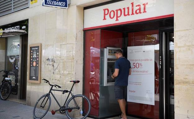 Sucursal del Banco Popular.