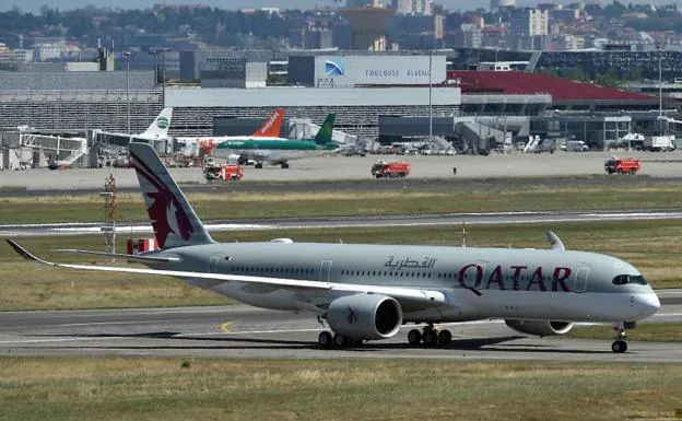 Un Airbus A350 de Qatar Airlines.