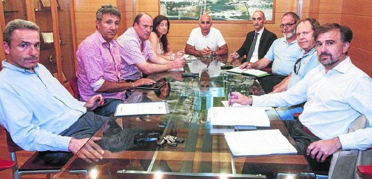 Agustín García, Víctor Diego, Juanjo Uriel, Miriam Peña, Manolo Higuera, Antonio Fariña, Raúl Fernández, JuanA. Oset y López-Tafall .