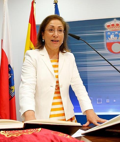 María de la Cruz Gemma Reguera. 