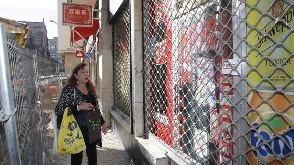 Acceso al establecimiento, ubicado en la calle Ceferino Calderón, en el barrio La Inmobiliaria, donde se produjo la agresión