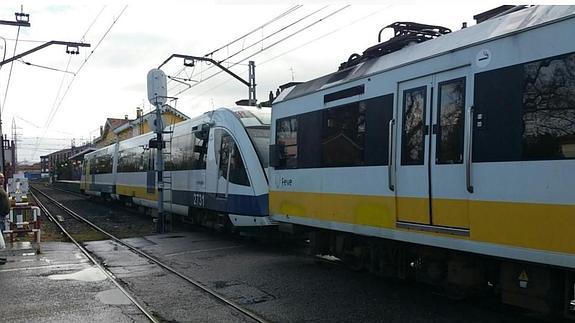 Remolcado el tren averiado que cubría el trayecto Santander-Cabezón