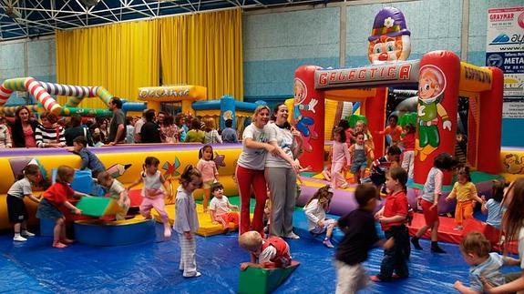 Los castillos hinchables regresarán al pabellón de La Cantábrica.