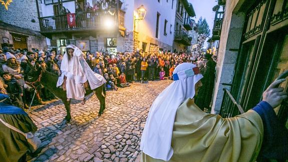 Santillana presume de Cabalgata