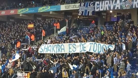 Pancharta desplegada anoche en el Espanyoil-Barcelona de la Copa del Rey.