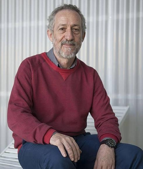 Alberto Ruiz, catedrático de Física Atómica.