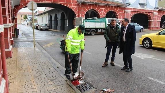 Cruz Viadero ha visitado la colonia de El Salvador