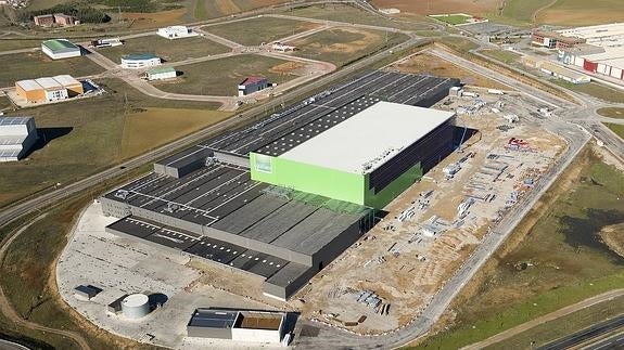 Vista aérea de las instalaciones de Gullón, con las obras de la ampliación en curso.