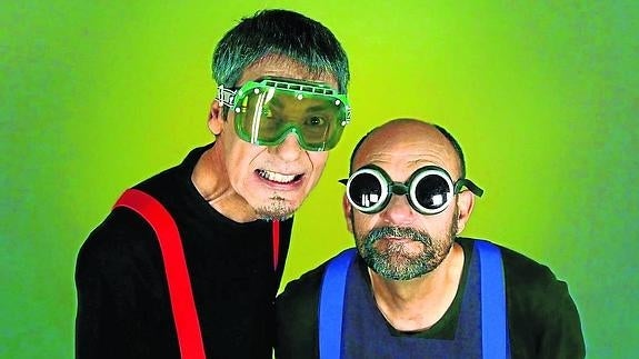 Faemino y Cansado llegan este jueves al Teatro Casyc de Santander con su espectáculo ‘¡Como en casa, ni hablar!’