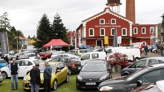 Automoción fue una de las citas emblemáticas del calendario ferial en La Lechera, ocupando tanto el recinto interior como la explanada del complejo.