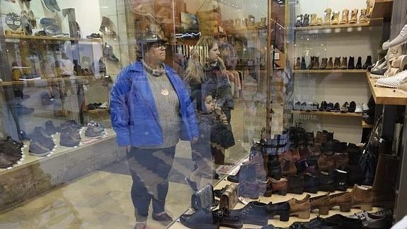 El comercio de Santander se queda a medio gas