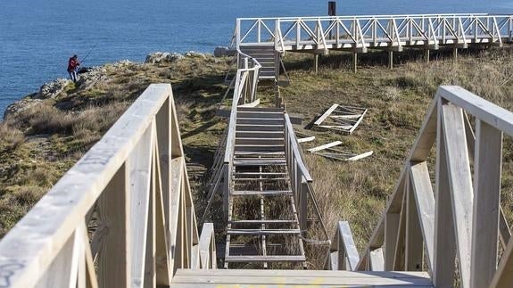 Podemos pide explicaciones en el Congreso sobre la senda costera