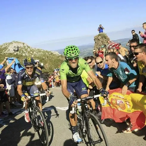 La Vuelta, en 2013, a su paso por Peña Cabarga.