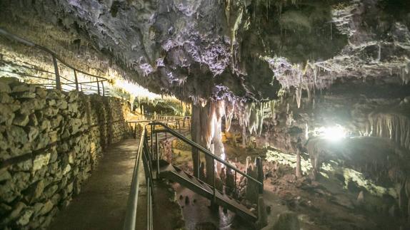 Imagen del interior de la cueva de El Soplao.