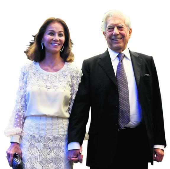 Isabel Preysler y Mario Vargas Llosa se conocieron hace tres décadas, aunque la chispa del amor no surgió hasta hace un año. La pareja ahora planea casarse tras obtener él el divorcio.