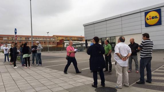 El comité de empresa de Lidl llama a toda la plantilla de Cantabria a secundar la huelga