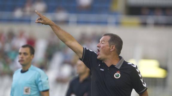 Ángel Viadero, entrenador del Racing.