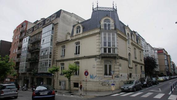 Edificio propiedad del Gobierno de Cantabria situado en la calle del Sol de Santander, donde se ubicaban los antiguos juzgados.