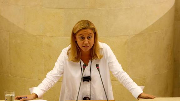 Cristina Mazas, durante el pleno de este lunes.