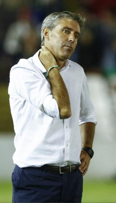 Paco Fernández, en su etapa como entrenador del Racing. 