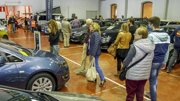 A la feria acudieron nueve concesionarios oficiales y tres empresas de compraventa.