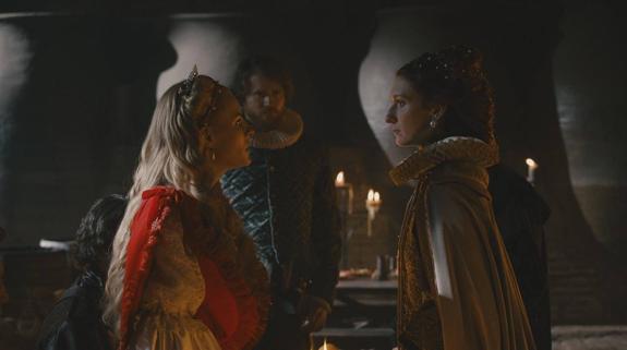 El reparto está encabezado por las actrices inglesas Olivia Chenery y Rebecca Scott, junto a Adrián Castiñeras, en el papel de Felipe II. 