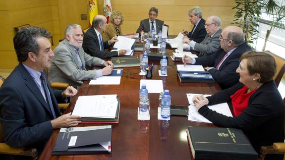 Imagen de la reunión del Consejo de Gobierno, presidido por Miguel Ángel Revilla.