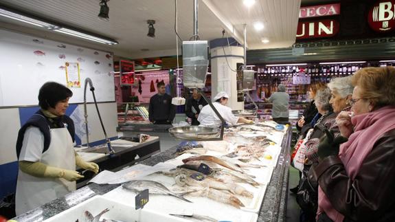 Mercado gastronómico en la Plaza de Abastos