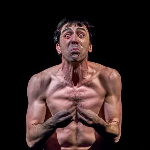 Israel Elejalde interpreta a un Hamlet atormentado, "el personaje más difícil de mi trayectoria como actor".