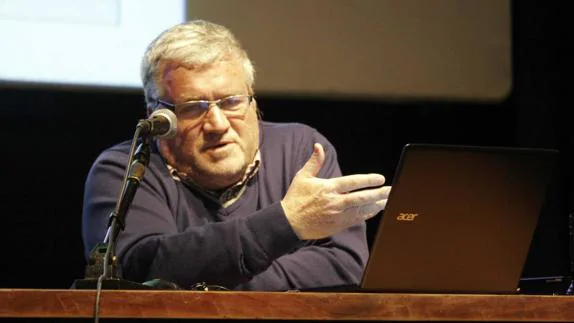 Jesús Molinero, durante su conferencia.