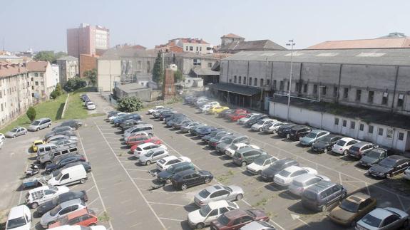 Vista del aparcamiento de Tabacalera situado en la calle Alta de Santander.