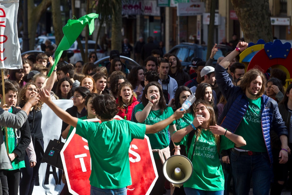 Acto de protesta del colectivo de estudiantes celebrado durante la mañana de la jornada de huelga en Santander.