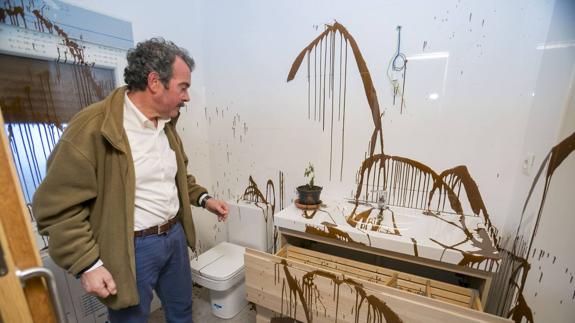 Imagen de archivo de Martínez Penagos, cuando unos vándalos destrozaron su casa a principios de este año.