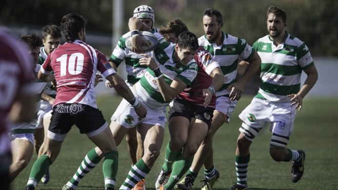 Tai Palmieri, con el oval, es el jugador que más minutos ha jugado esta temporada.