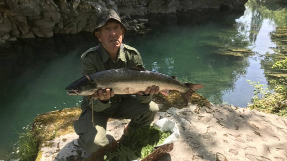 Ángel Fernández consigue el sexto campanu de su vida