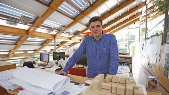 El joven arquitecto cántabro Lucas Peraita Dorado trabaja en el estudio de Renzo Piano en Génova