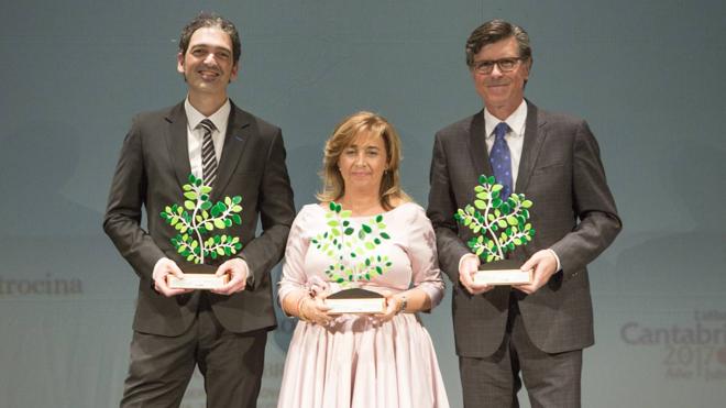 Jesús Pérez, Olga Dasgoas y Juan Parés, premiados en la gala Emprendedores Cantabria 2017.