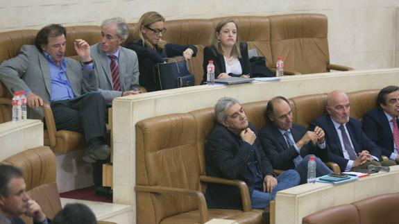 El Grupo Popular durante el pasado pleno del 22 de mayo