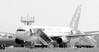 Un avión aterriza de emergencia en Italia por una amenaza de bomba
