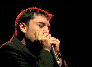El armonicista Antonio Serrano, figura clave del jazz español, en Santillana