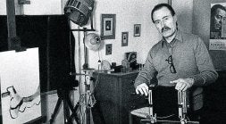 «La ventaja de la mala memoria es que se olvida el pasado que hay que retocar»