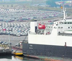 El puerto de Santander capta el tráfico de vehículos BMW y Mini