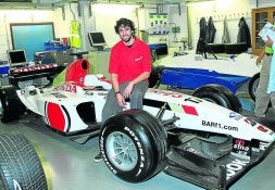 Dos cántabros, en la factoría de la Fórmula 1