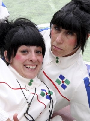 Hortzmuga y sus 'Olympikas 2012' cierran Teatro en el Campus